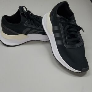 Adidas Men's Black and White Sneakers